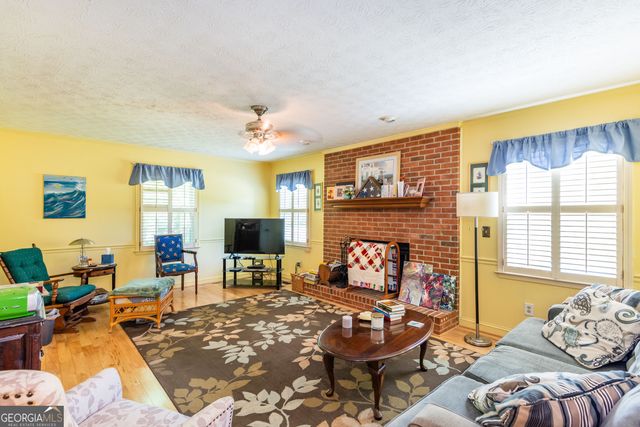 2123 Pinehurst Lane, Snellville, GA 30078