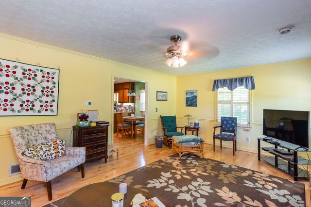 2123 Pinehurst Lane, Snellville, GA 30078