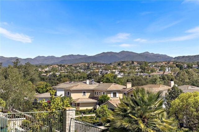 20 Edgewood, Coto De Caza, CA 92679