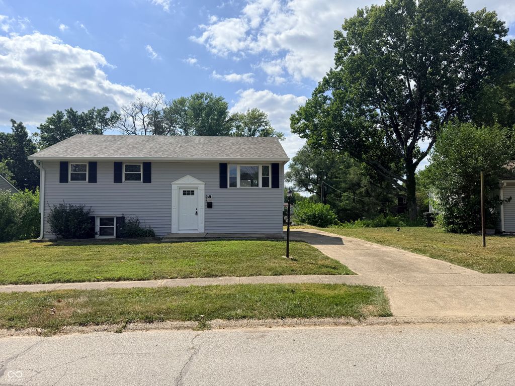 616 Rose Lane, Mooresville, IN 46158