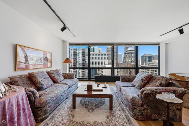 910 N Lake Shore Drive 2518, Chicago, IL 60611