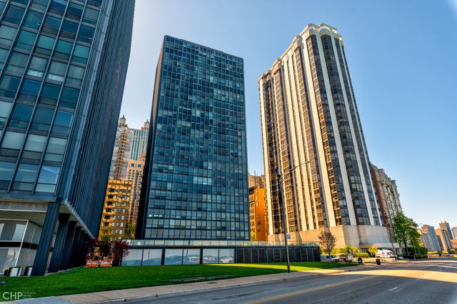 910 N Lake Shore Drive 2518, Chicago, IL 60611