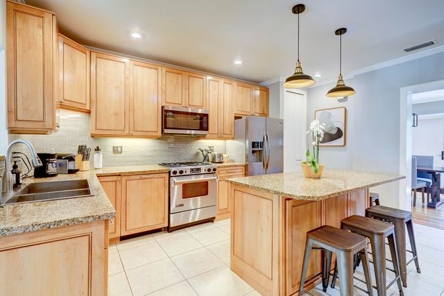 411 26th Street, West Palm Beach, FL 33407