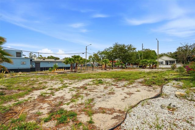 13TH AVENUE S, St Petersburg, FL 33705