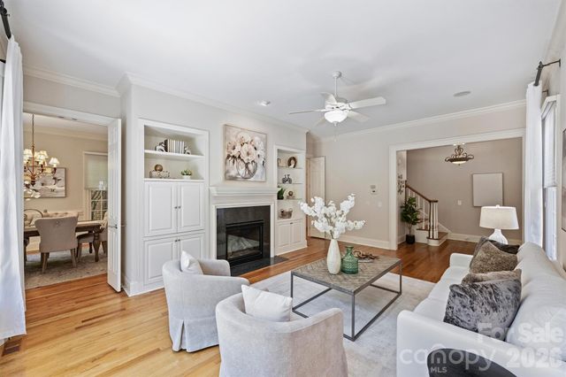 1115 S Kings Drive, Charlotte, NC 28207