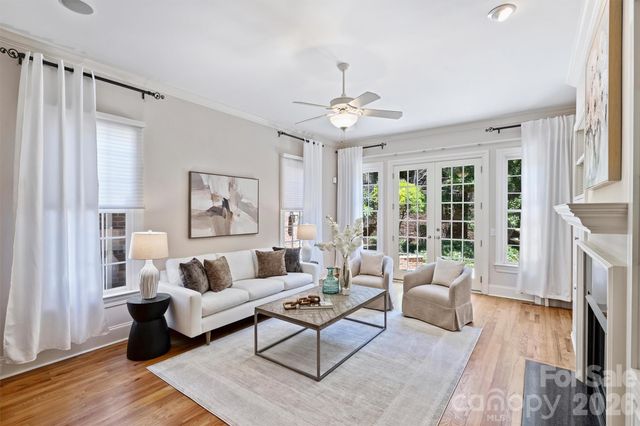 1115 S Kings Drive, Charlotte, NC 28207