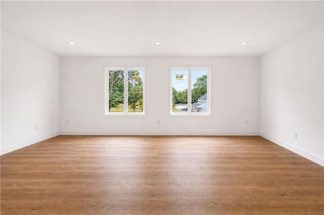 1051 Old Smithfield Road, North Smithfield, RI 02896