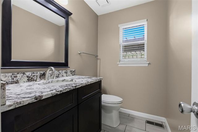 1016 Lafayette Place, Lake St Louis, MO 63367