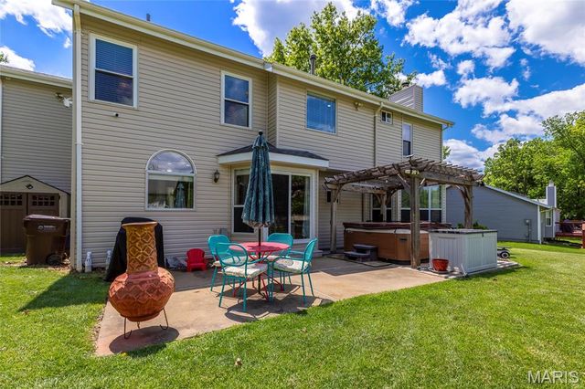 1016 Lafayette Place, Lake St Louis, MO 63367