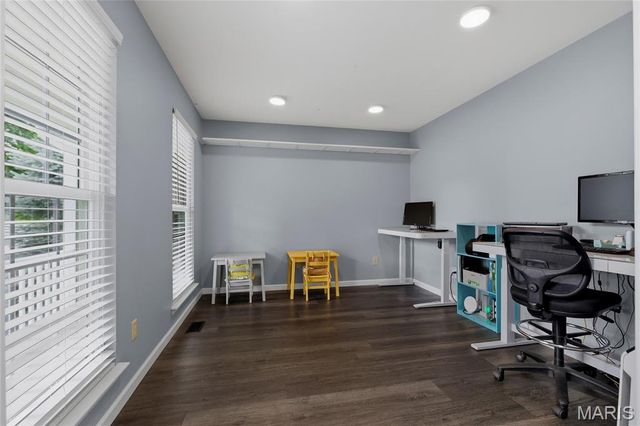 1016 Lafayette Place, Lake St Louis, MO 63367