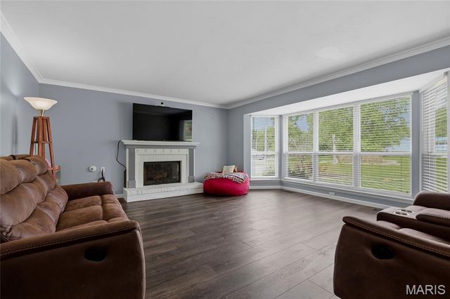 1016 Lafayette Place, Lake St Louis, MO 63367