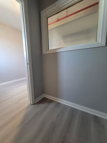 33 Dover St 329, Brockton, MA 02301