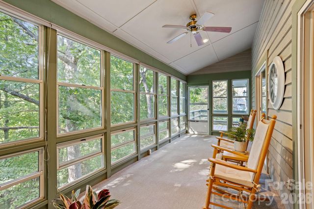 128 Forest View Drive, Flat Rock, NC 28731