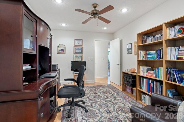 128 Forest View Drive, Flat Rock, NC 28731