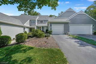 9 Ridge Dr N, Montville Twp., NJ 07045