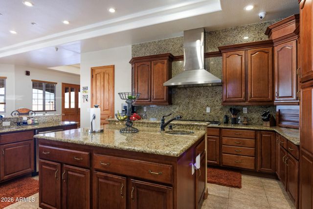 3589 S HENNESS Road, Casa Grande, AZ 85122
