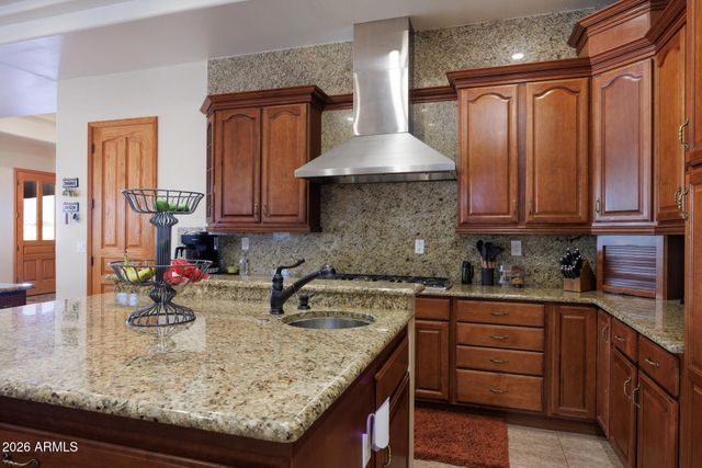 3589 S HENNESS Road, Casa Grande, AZ 85122