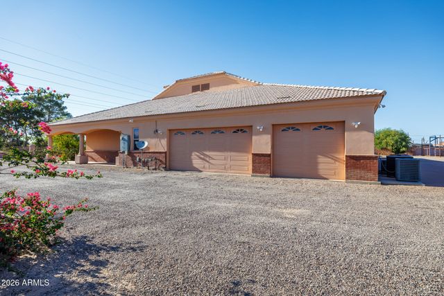 3589 S HENNESS Road, Casa Grande, AZ 85122