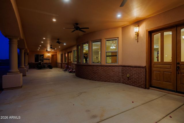 3589 S HENNESS Road, Casa Grande, AZ 85122