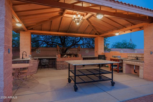 3589 S HENNESS Road, Casa Grande, AZ 85122