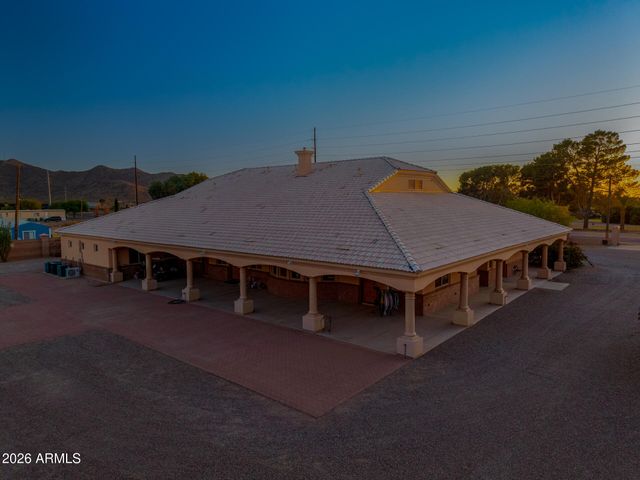 3589 S HENNESS Road, Casa Grande, AZ 85122