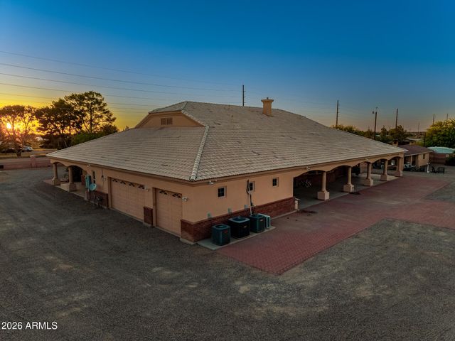 3589 S HENNESS Road, Casa Grande, AZ 85122