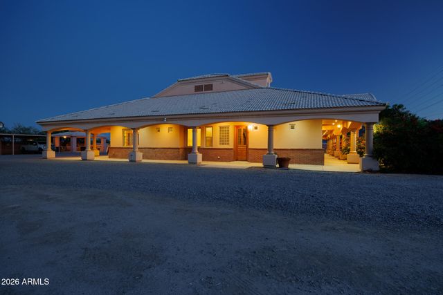 3589 S HENNESS Road, Casa Grande, AZ 85122