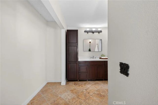 30180 Villa Alturas Drive, Temecula, CA 92592