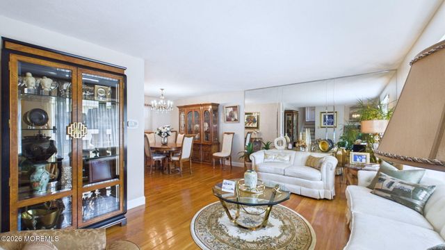30 Livingston Drive, Howell, NJ 07731