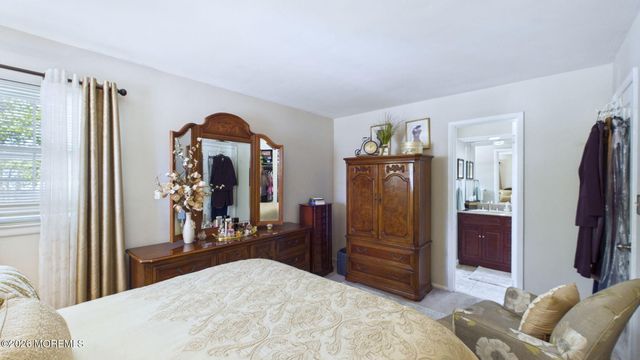 30 Livingston Drive, Howell, NJ 07731