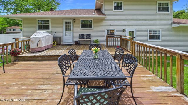 30 Livingston Drive, Howell, NJ 07731