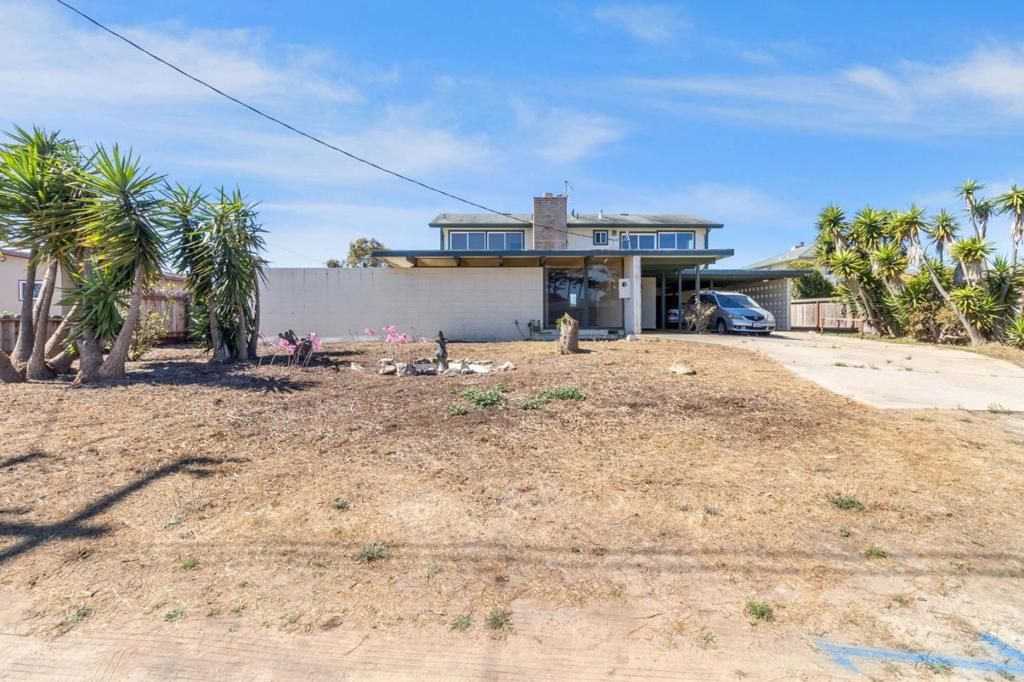 220 Mortimer Lane, Marina, CA 93933