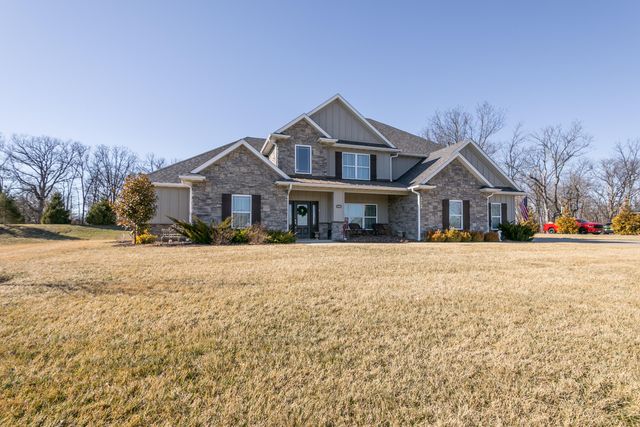 5602 N LIGHTPOST CT, Columbia, MO 65201