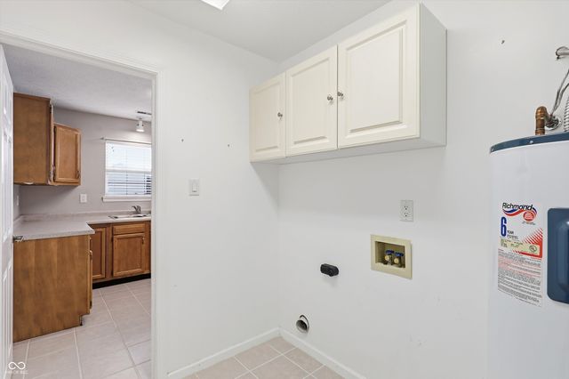 546 E Pine Ridge Drive, Westfield, IN 46074
