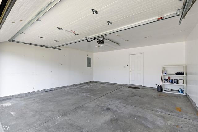 546 E Pine Ridge Drive, Westfield, IN 46074