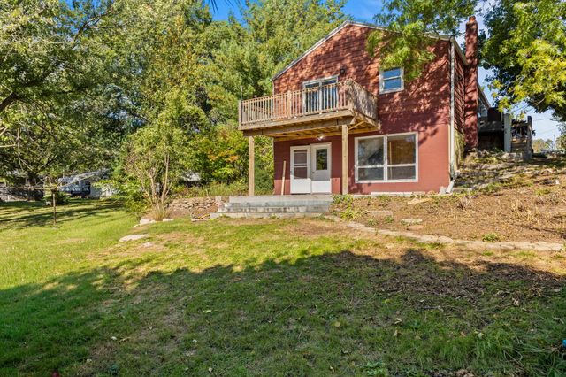 902 S 1st Street, Knoxville, IA 50138