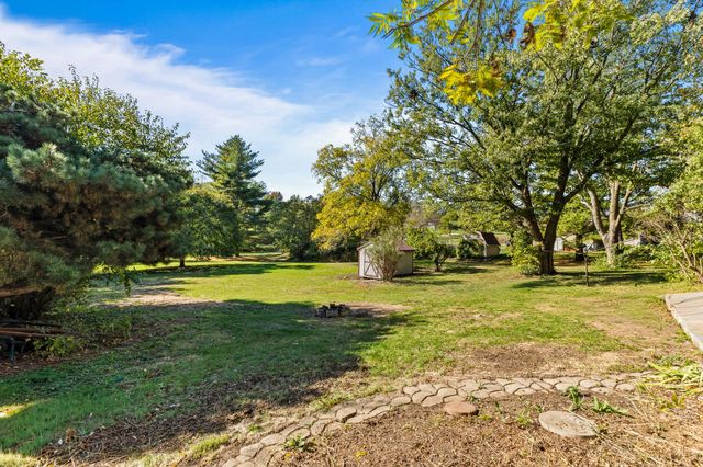 902 S 1st Street, Knoxville, IA 50138