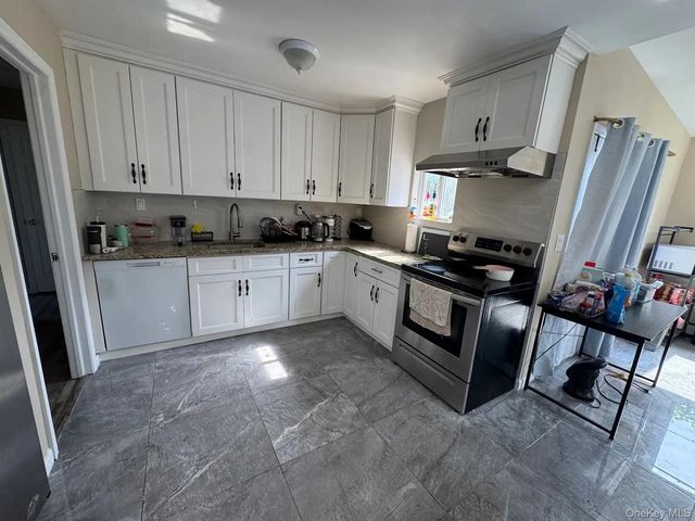 1 Eisenhower Road, Centereach, NY 11720