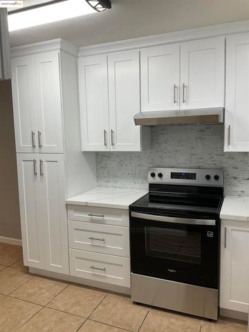 108 E Trident Drive, Pittsburg, CA 94565