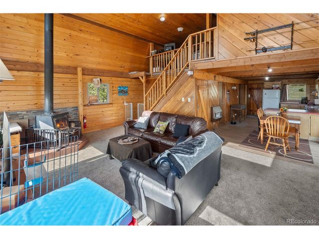 7256 Jefferson Rd, Hartsel, CO 80449