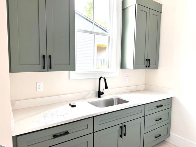 110 Wedge Way, Travelers Rest, SC 29690