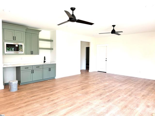110 Wedge Way, Travelers Rest, SC 29690