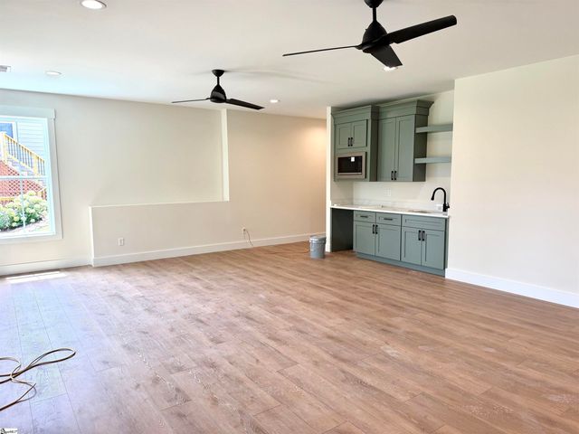 110 Wedge Way, Travelers Rest, SC 29690