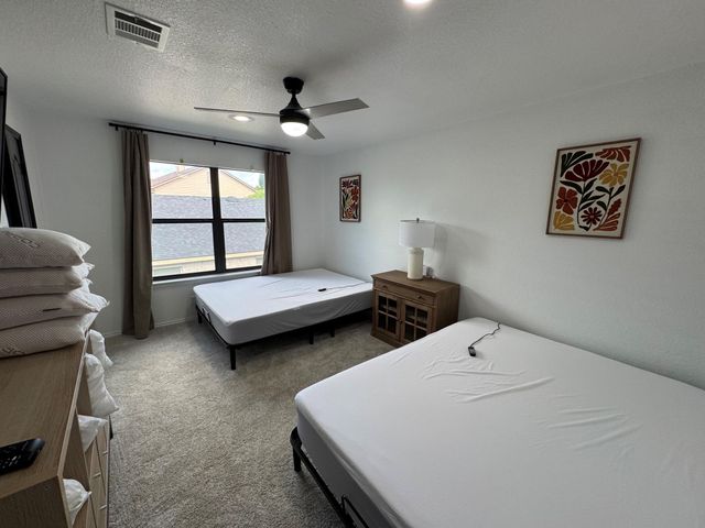 191 Mistletoe LN, Kyle, TX 78640