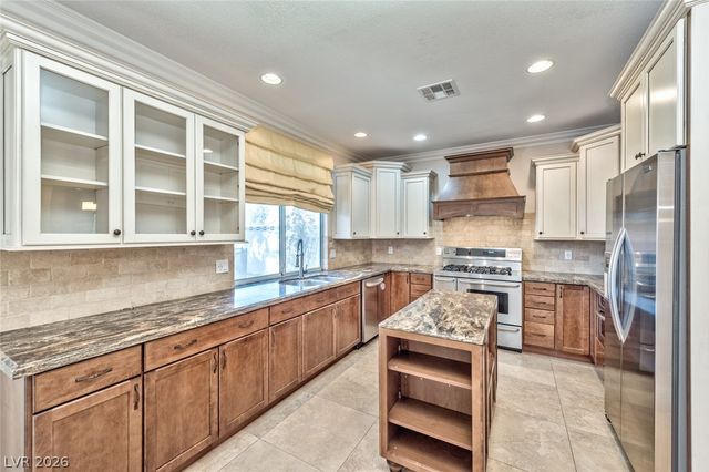 2175 Fountain Springs Drive, Henderson, NV 89074