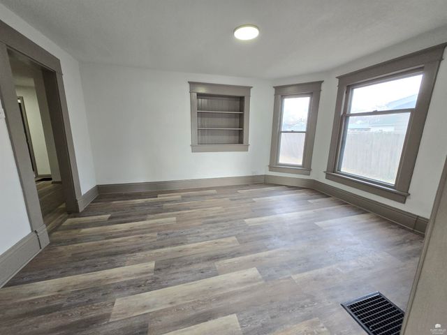 115 NE 7th Street, Abilene, KS 67410