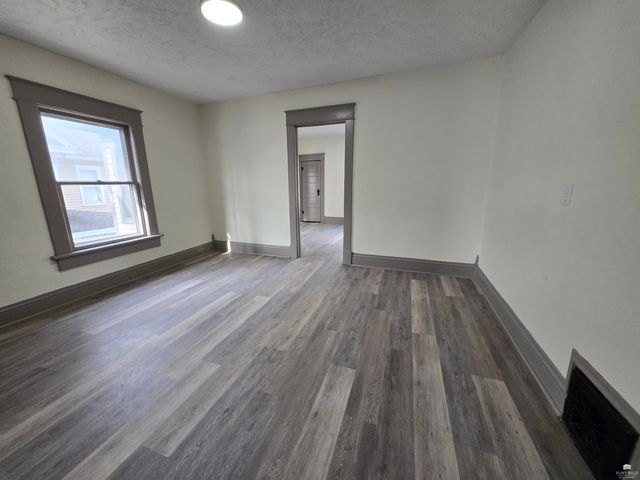 115 NE 7th Street, Abilene, KS 67410