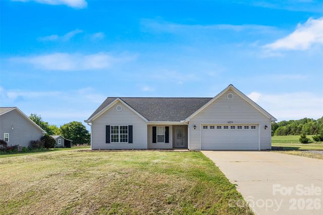 1575 Windy Holly Lane, Newton, NC 28658
