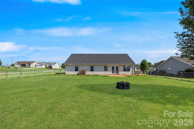 1575 Windy Holly Lane, Newton, NC 28658