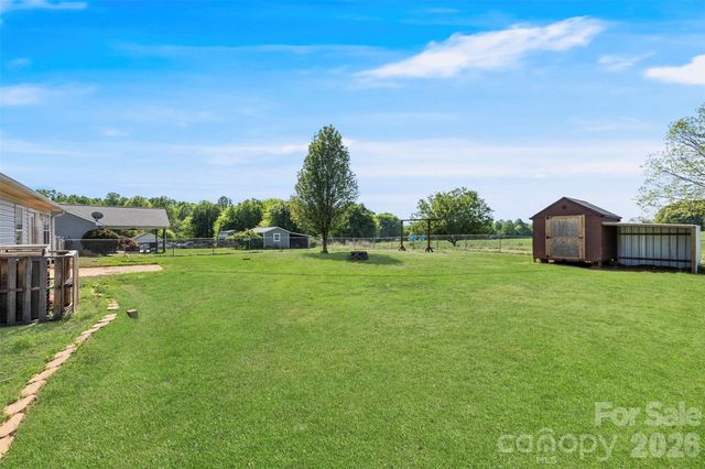 1575 Windy Holly Lane, Newton, NC 28658